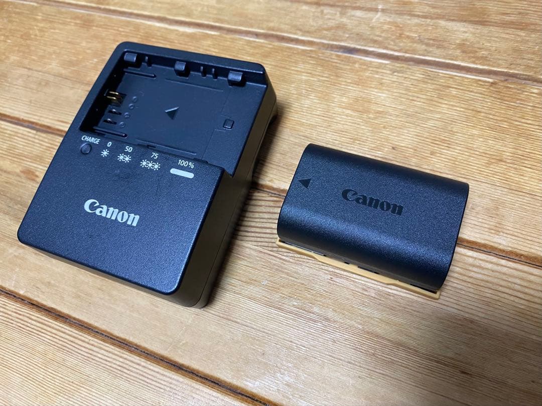 【美品】CanonEOS80D EF-S18-135 IS USM レンズキット