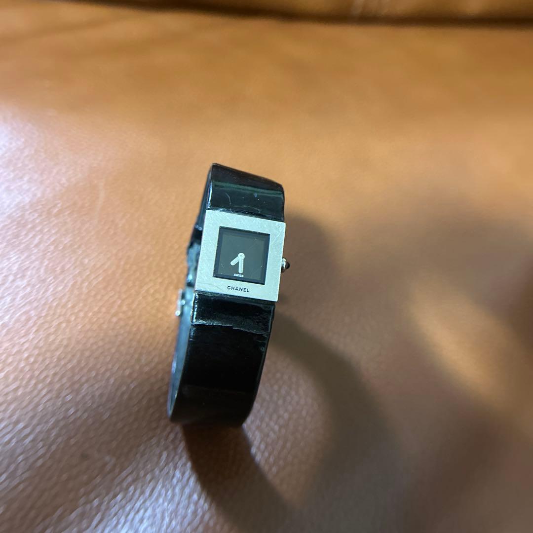 CHANEL ブラック腕時計
