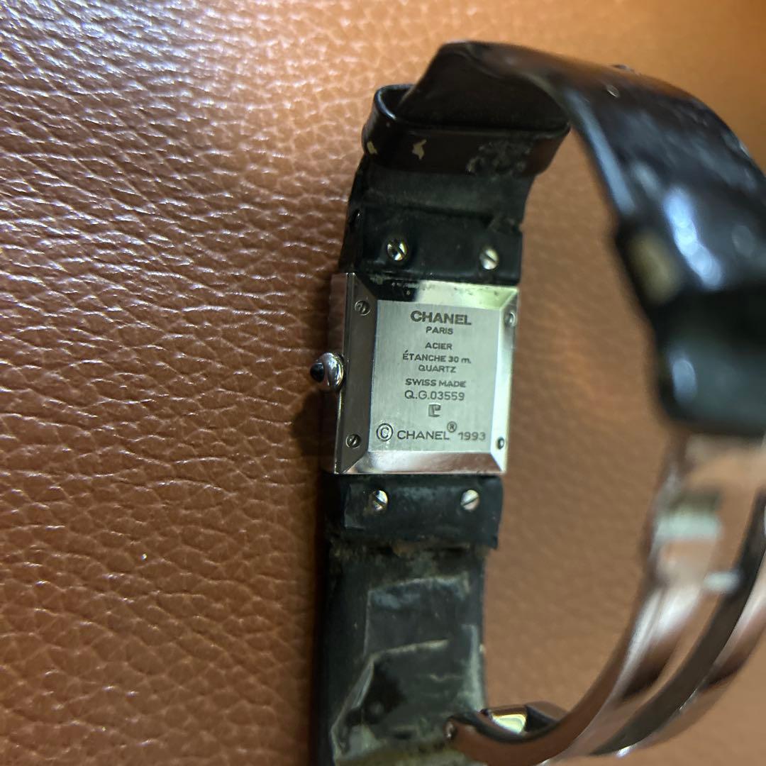 CHANEL ブラック腕時計