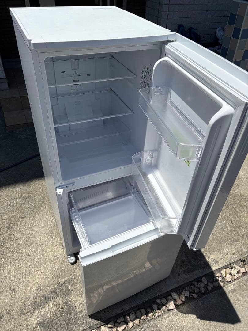 SHARP 冷蔵庫 SJ-D15G-W 152L 2021年製　無料配達可　美品