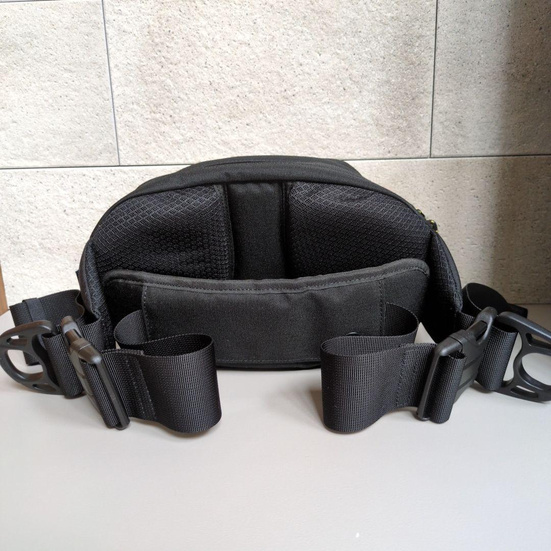 【美品】ハグー Hugoo ヒップシート 抱っこ紐 スリング ブラック 黒