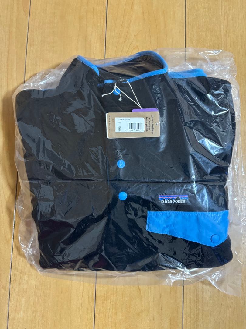 f*u様 ⭐️希少　新品　タグ付き　パタゴニア シンチラ スナップT ブラック