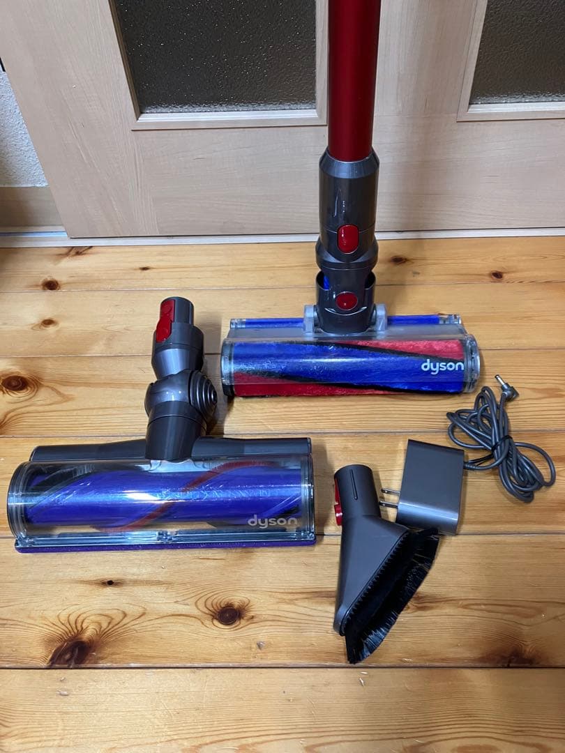 ダイソン Dyson V10（SV12） 動作品　付属あり