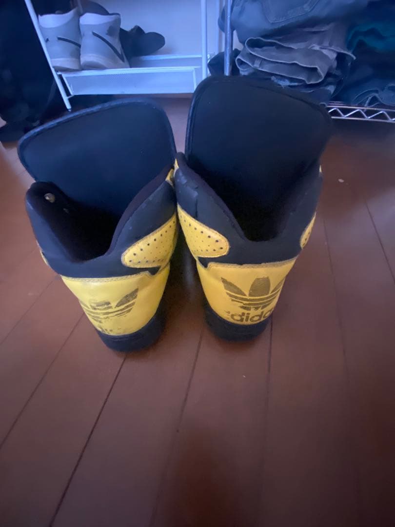 adidas JEREMY SCOTT アディダス　ジェレミースコット　黄色