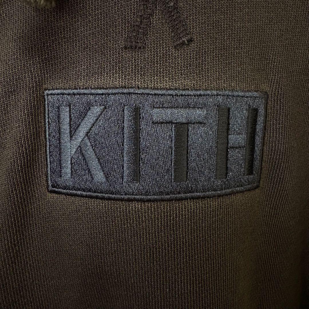 【激レア】KITH キス　パーカー　完売モデル　スウェット　ボックスロゴ　刺繍