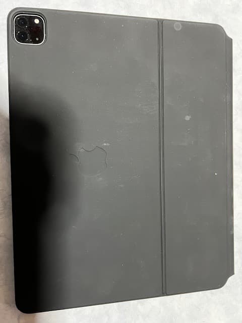 iPad Pro 12.9（第４世代）+ Magic Keyboard セット