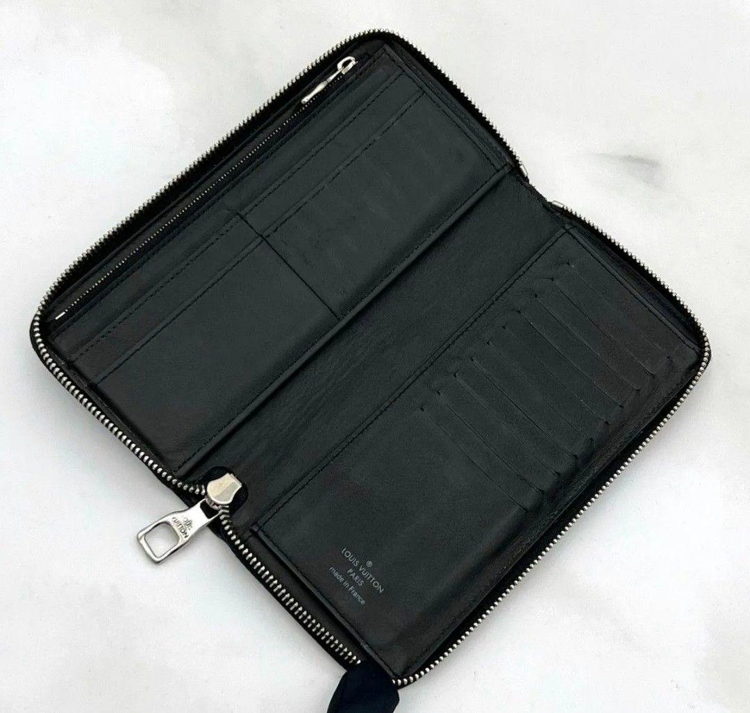 Louis Vuitton カウハイドレザー ヴェルティカル ジッピーウォレット