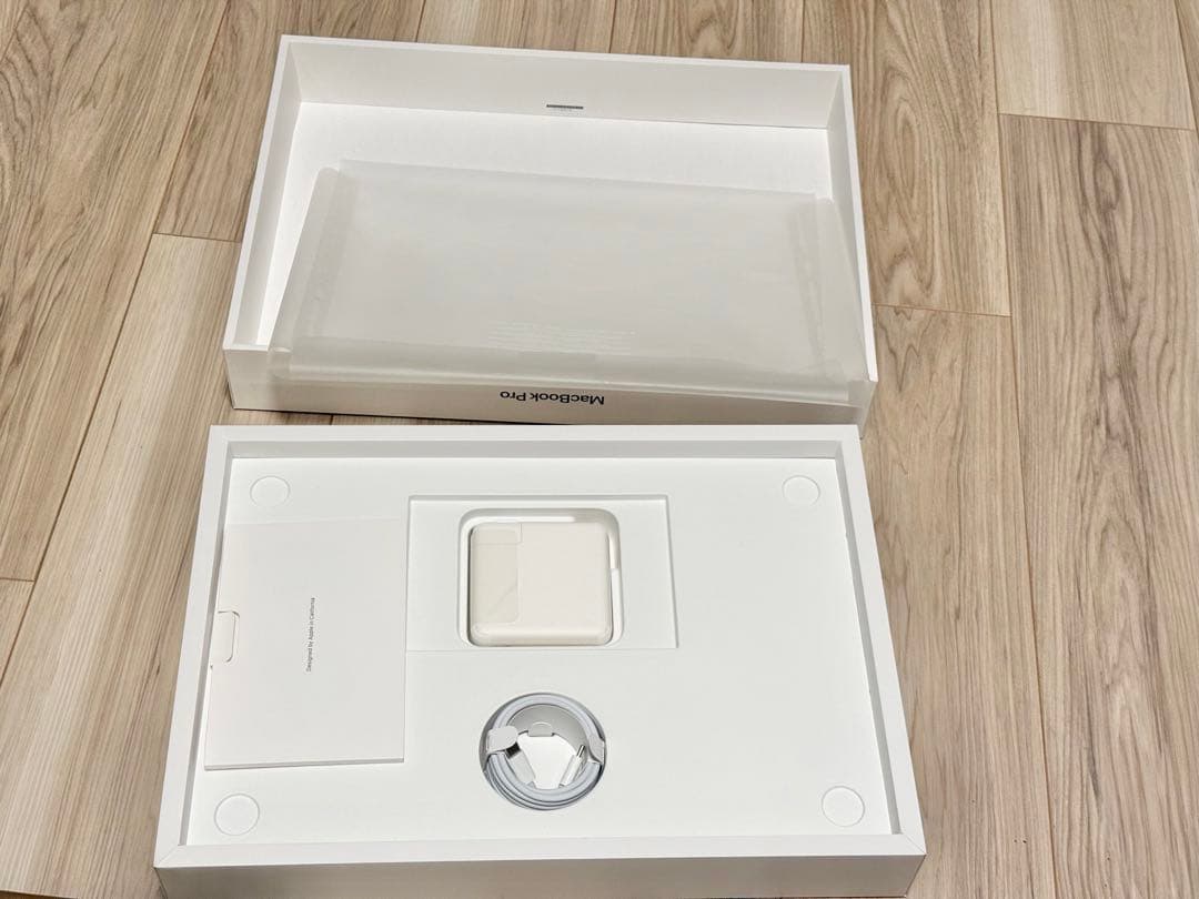 MacBook Pro 16インチ/1TB/メモリ32GB