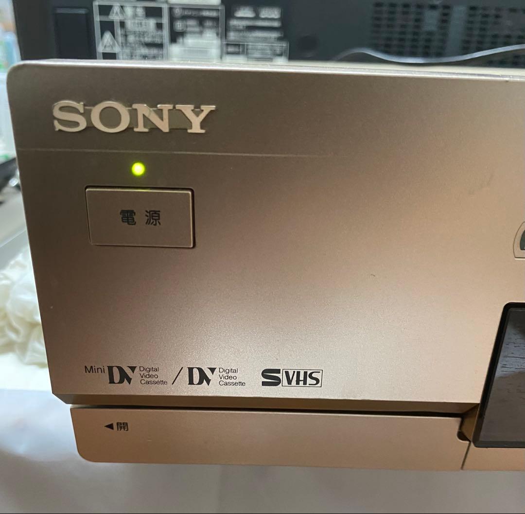 SONY MINI DV/SVHS ビデオデッキ　ＷＶ－ＤＲ7 （ジャンク）