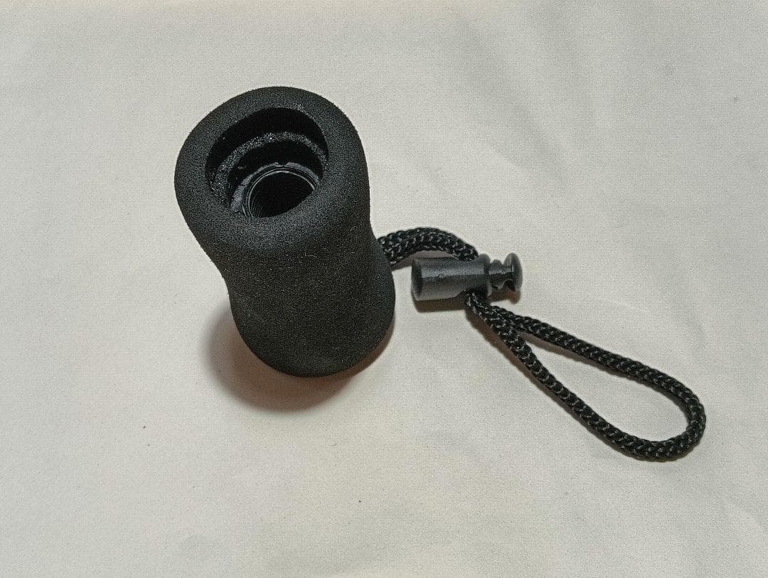 山は秋冬も紫外線が強い　シックスムーンデザインズ　カーボン　折りたたみ傘