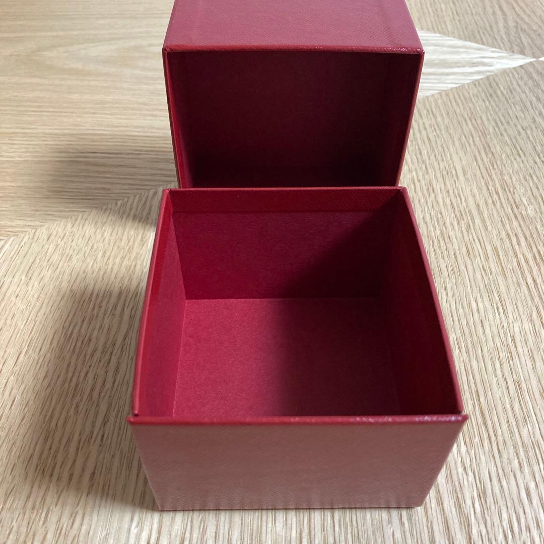 【新品】Cartier 指輪入れ 赤いジュエリーボックス 小物入れ　スエード