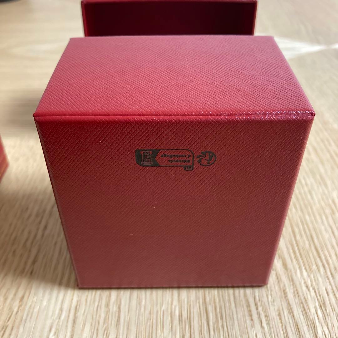 【新品】Cartier 指輪入れ 赤いジュエリーボックス 小物入れ　スエード