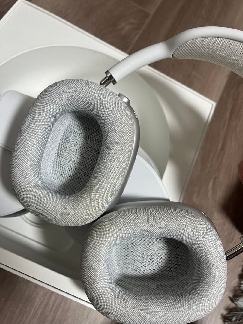 AirPods Max シルバー ケース付き（カバー付き）