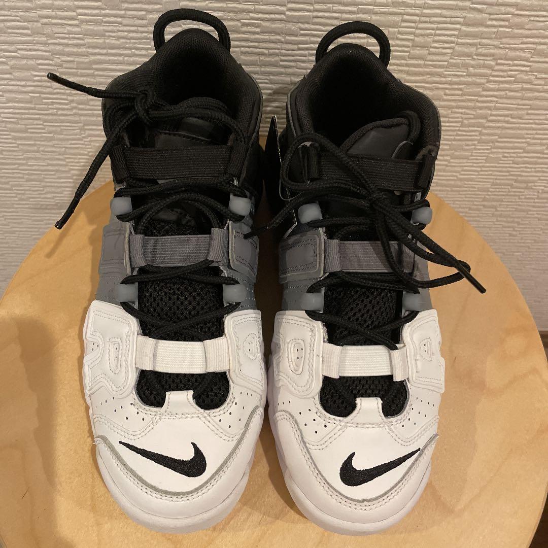 NIKE ナイキ モアアップテンポGS 23.5センチ