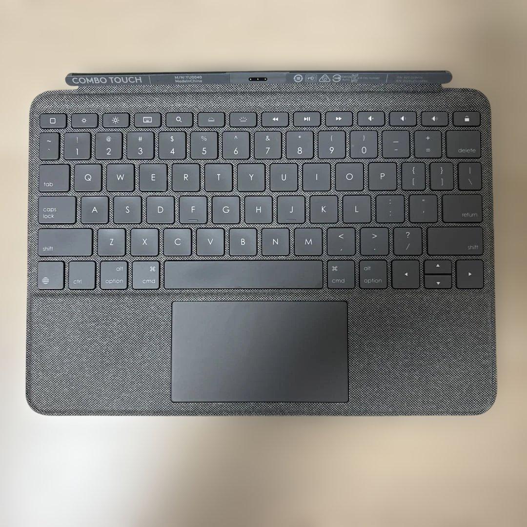 【美品】iPad 10.2 第8世代 WiFi 128GB キーボード付き