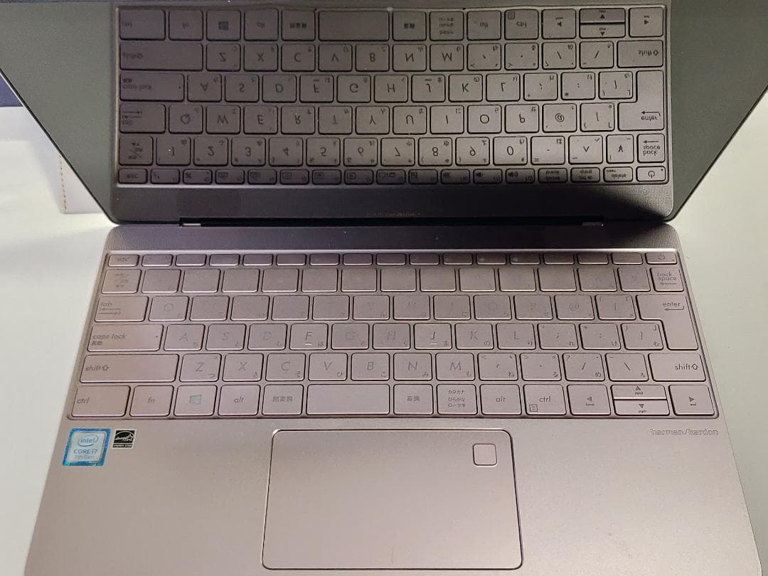 Windowsノート本体 ASUS ZenBook 3 UX390UA UX390UA-GS074T