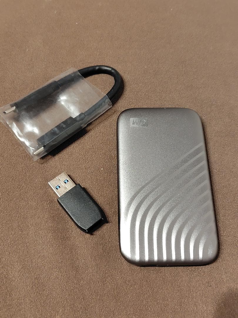 美品 使用少なめ WD My Passport SSD 4TB