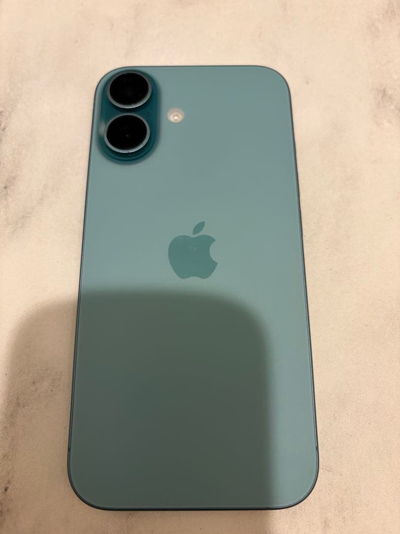 iPhone16 256GB SIMフリー｜画面左下欠けあり｜動作問題なし