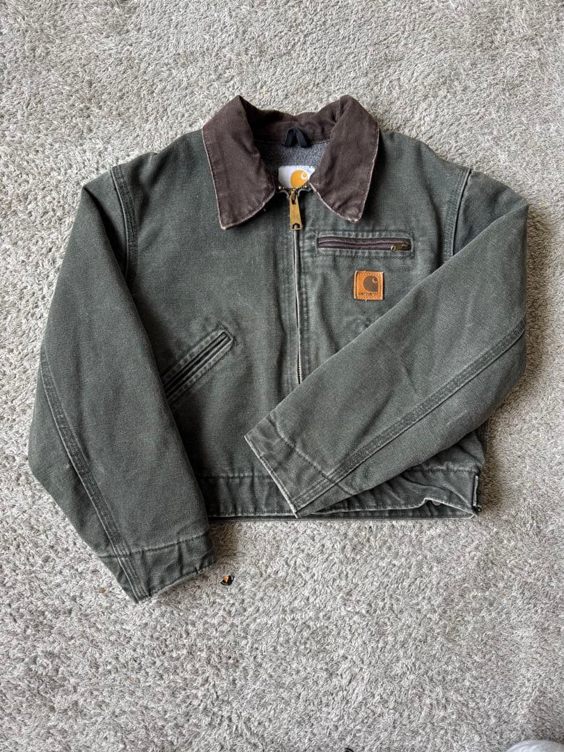 カーハート　デトロイトジャケットmos モスグリーン