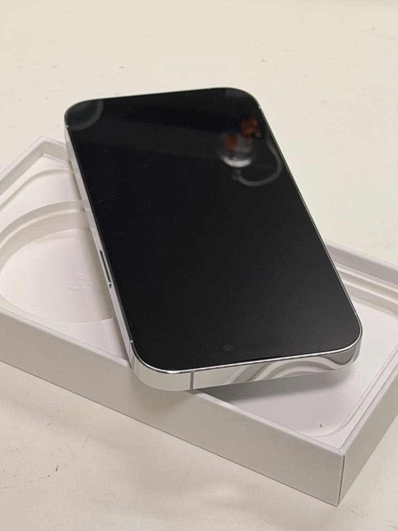 Apple iPhone 14 Pro シルバー 本体