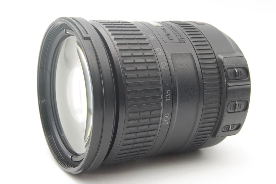 Nikon AF-S 18-200mm F3.5-5.6G VR 万能　手ぶれ