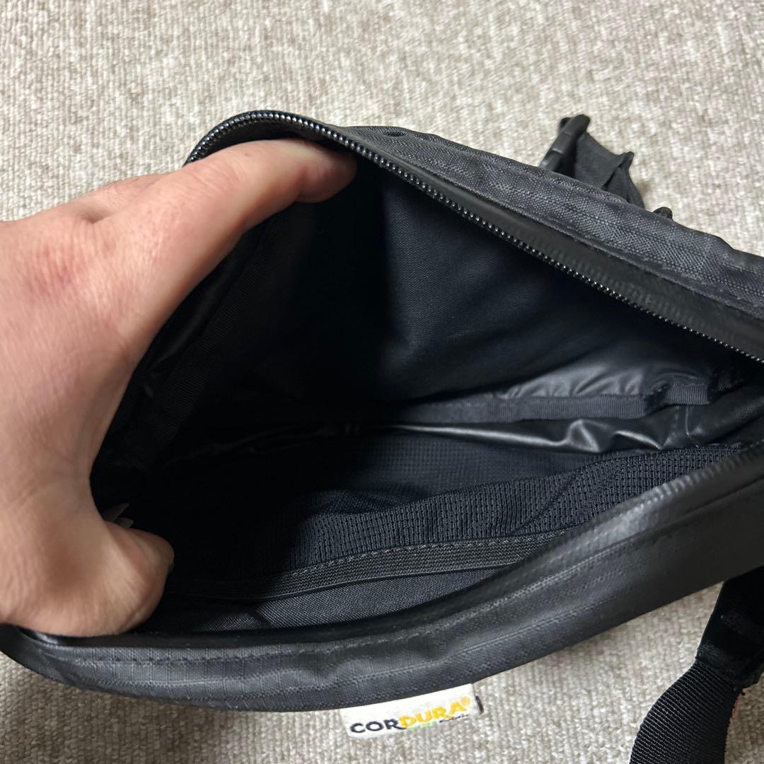 supreme ボディバック　ウエストポーチ　最終値下げ