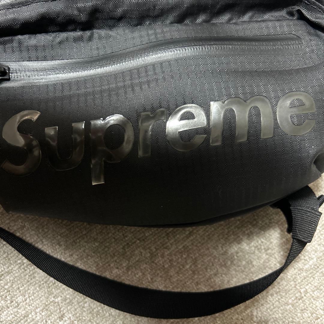 supreme ボディバック　ウエストポーチ　最終値下げ
