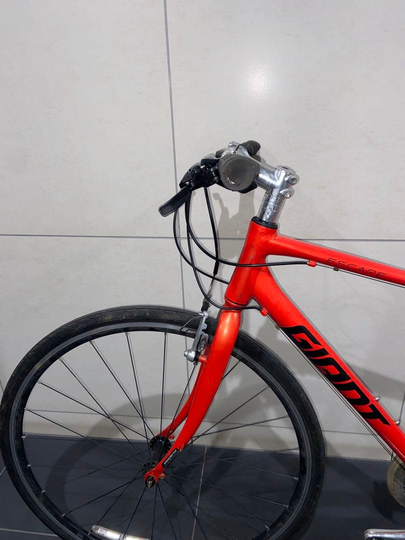 高年式！GIANT escape R3クロスバイク　ジャイアント　エスケープrx