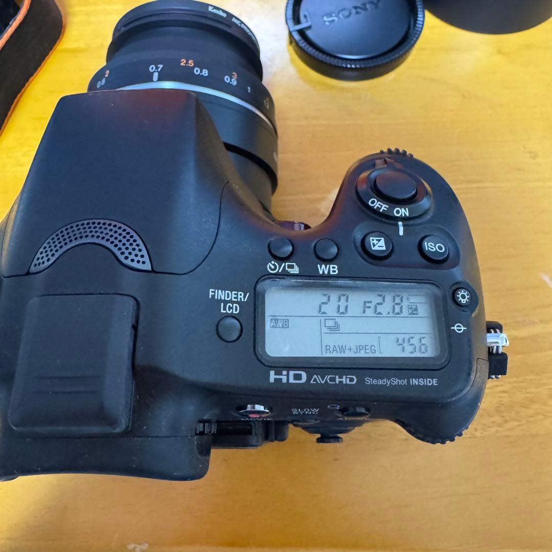 SONY α77 SLT-A77VQ ズームレンズキット & SAL85F28