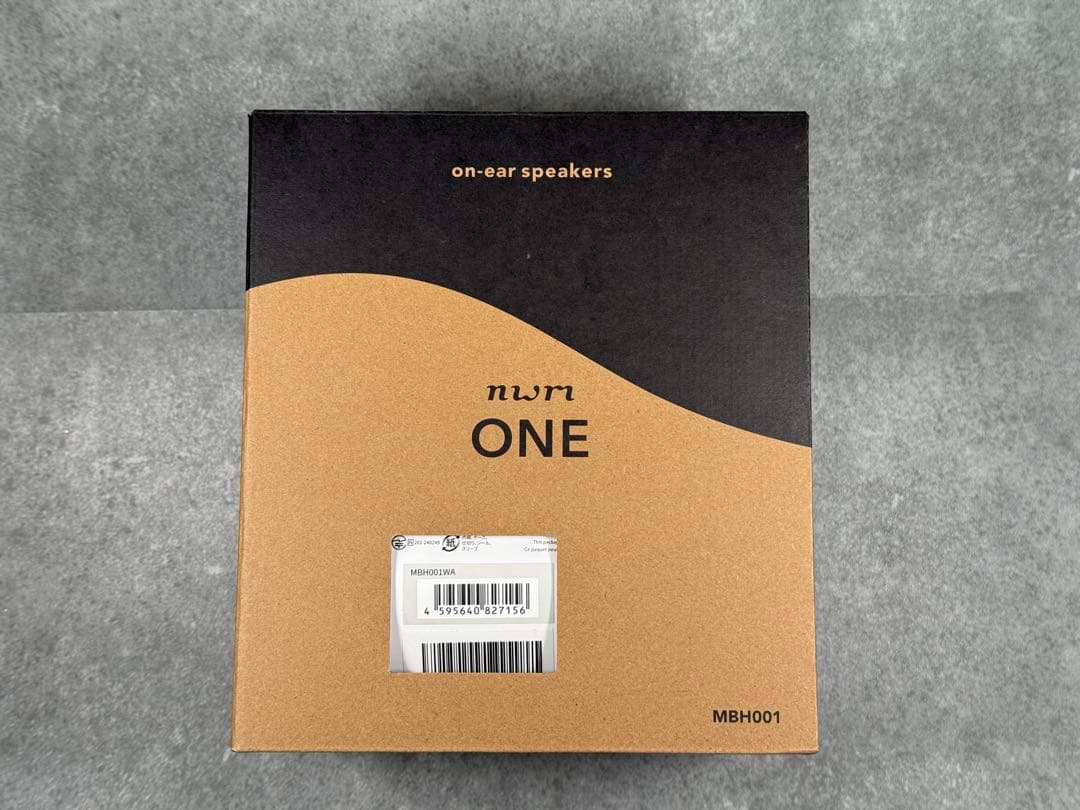 nwm ONE ライトグレイ MBH001