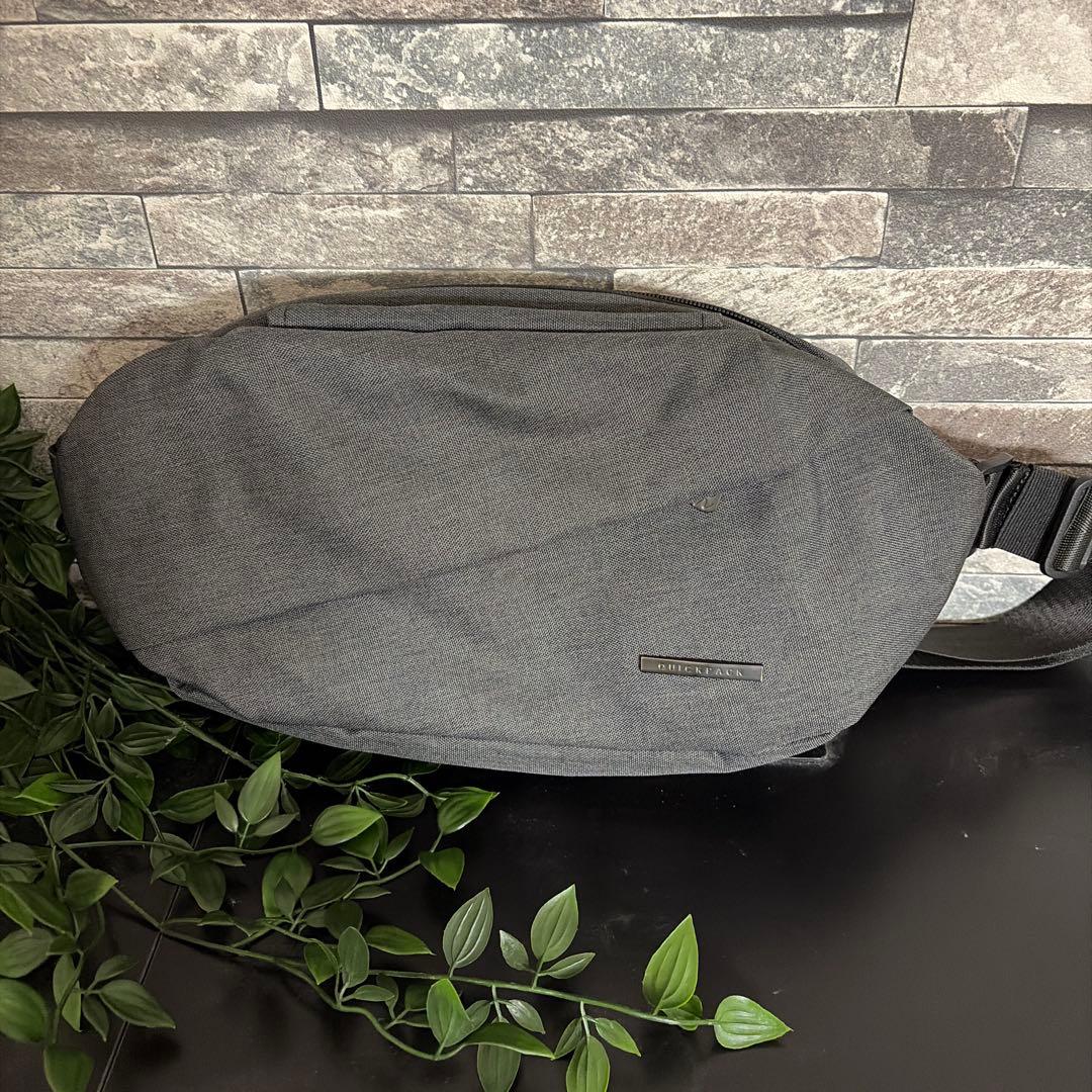 【未使用品】QUICKPACK ボディバッグ ダークグレー