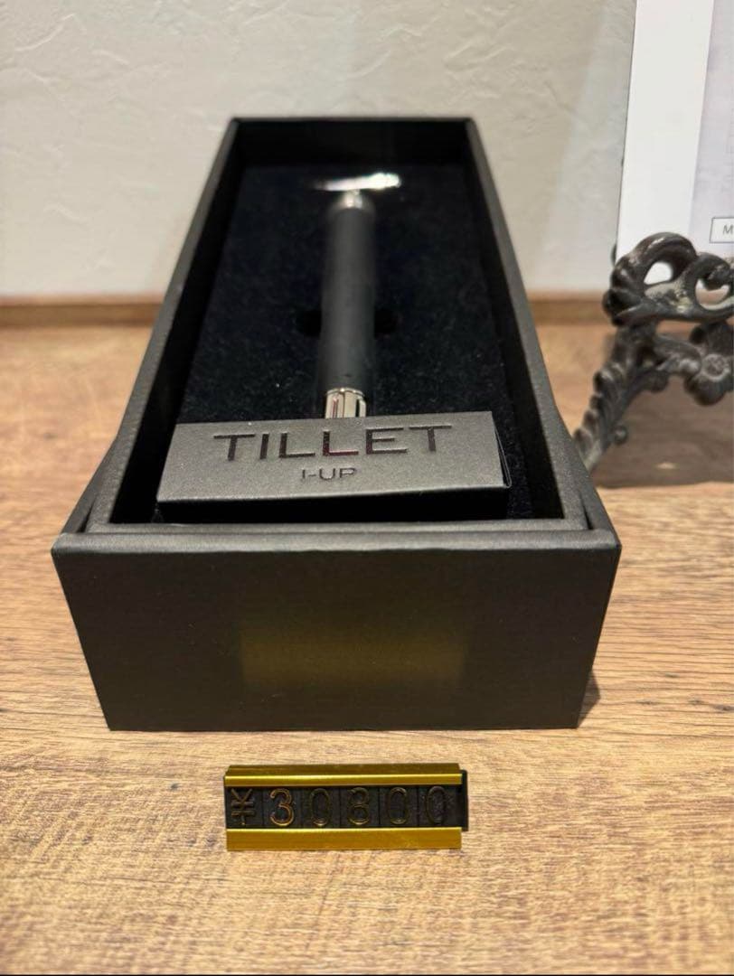 元値30,800円 新品・未使用　ティレットアイアップ ブラック目元美顔器