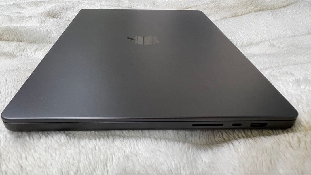 【超美品】MacBook Pro M3 Max 16インチ/64GB/4TB