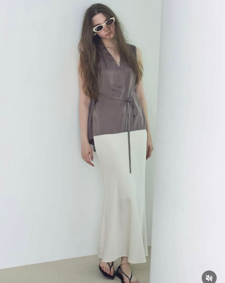 【Aimeine】サテンバイヤススカート　ホワイト