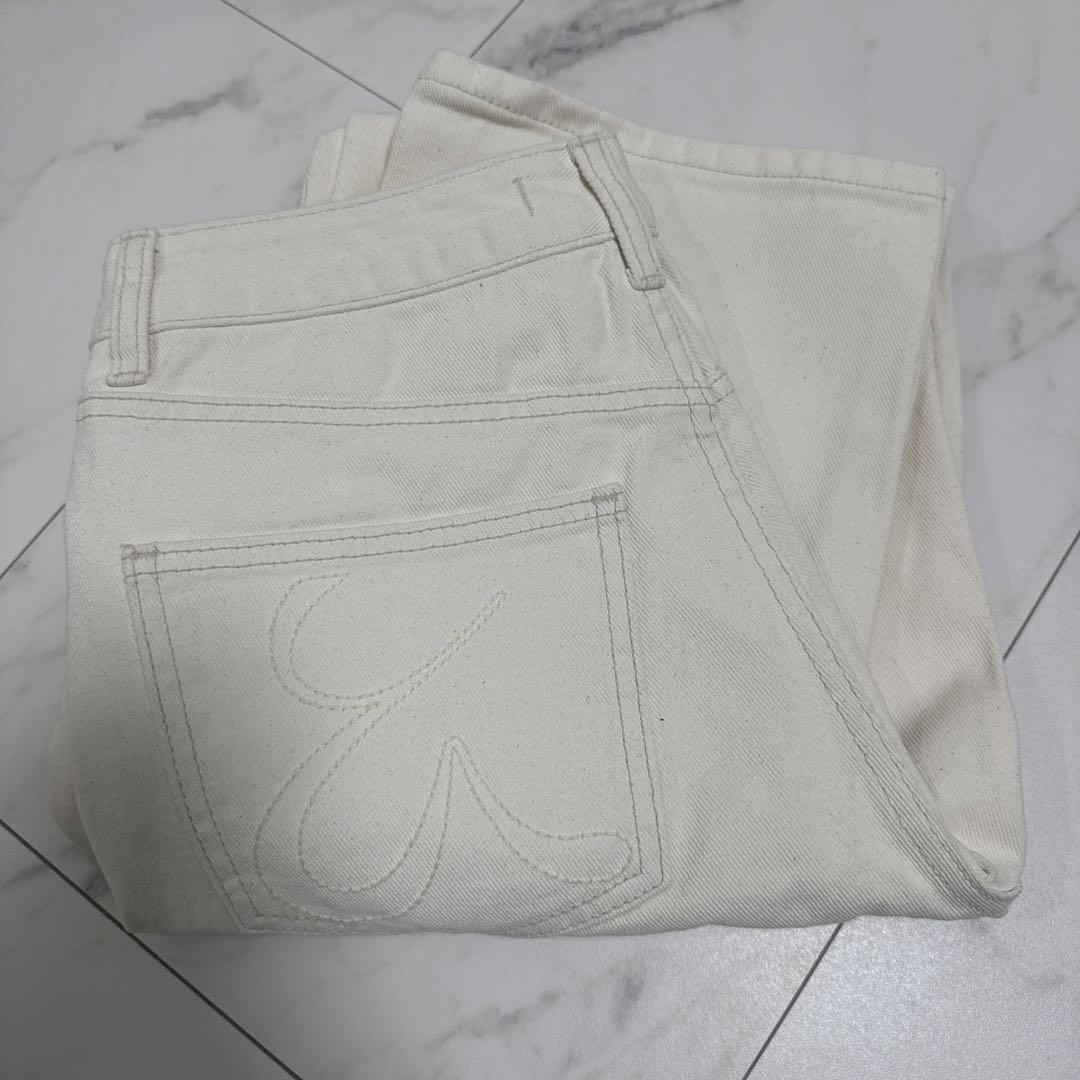 GLOWNY THE JANE JEANS (WHITE)デニム　グロウニー