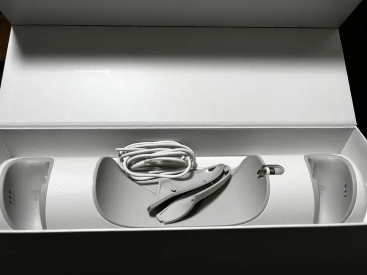 Quest 2 VRヘッドセット 本体 Anker製充電ドック付き