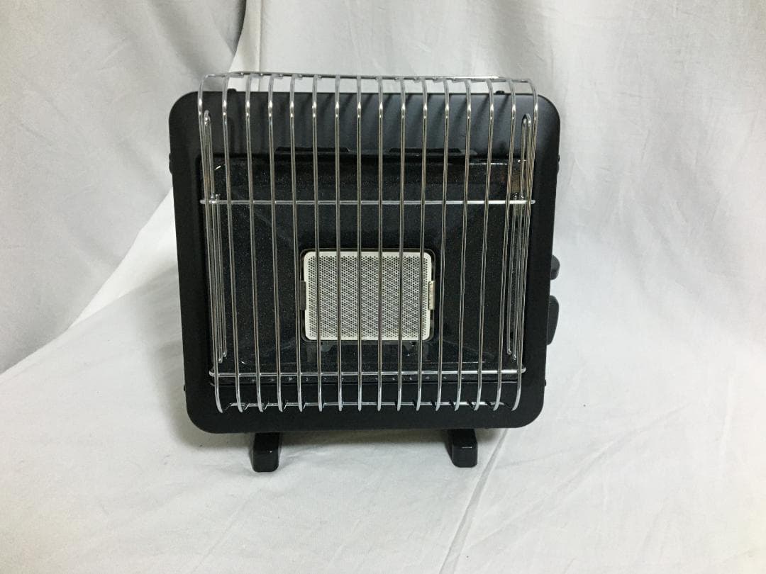 【未使用】イワタニ カセットガスストーブ ポータブルタイプ CB-CGS-PTB