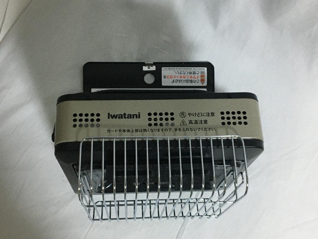 【未使用】イワタニ カセットガスストーブ ポータブルタイプ CB-CGS-PTB