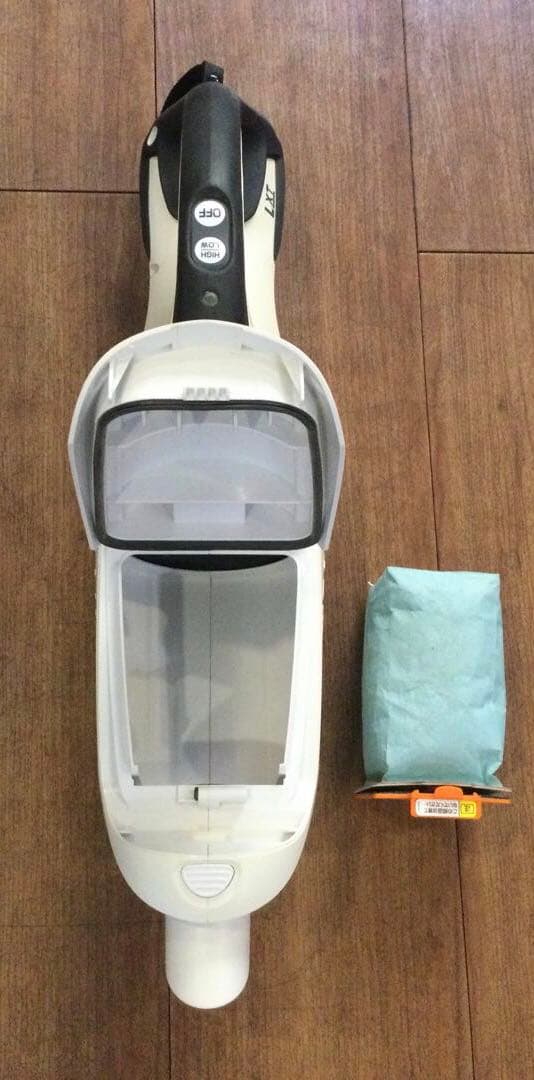 Makita 充電式スティッククリーナー CL182FD　【充電器付き】