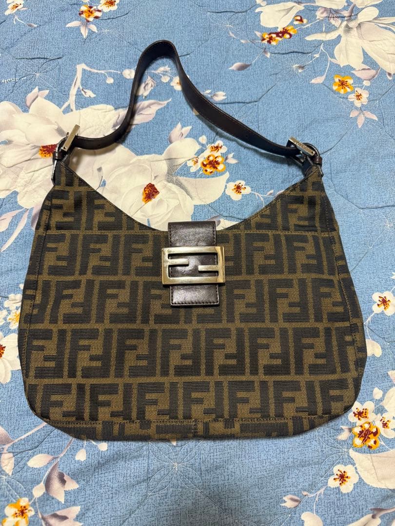Fendi FFロゴバッグ オリーブグリーン