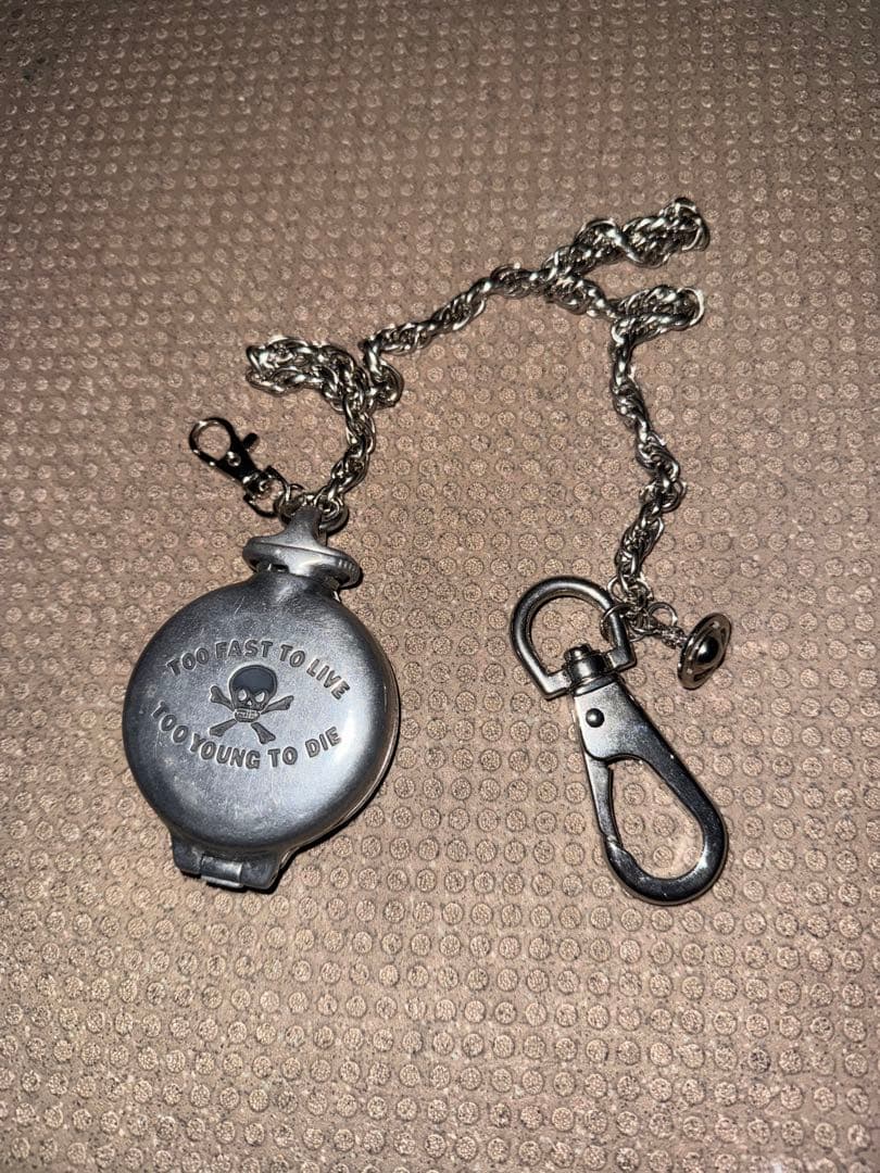 Vivienne Westwood 携帯灰皿 チェーン付き　ヴィヴィアン