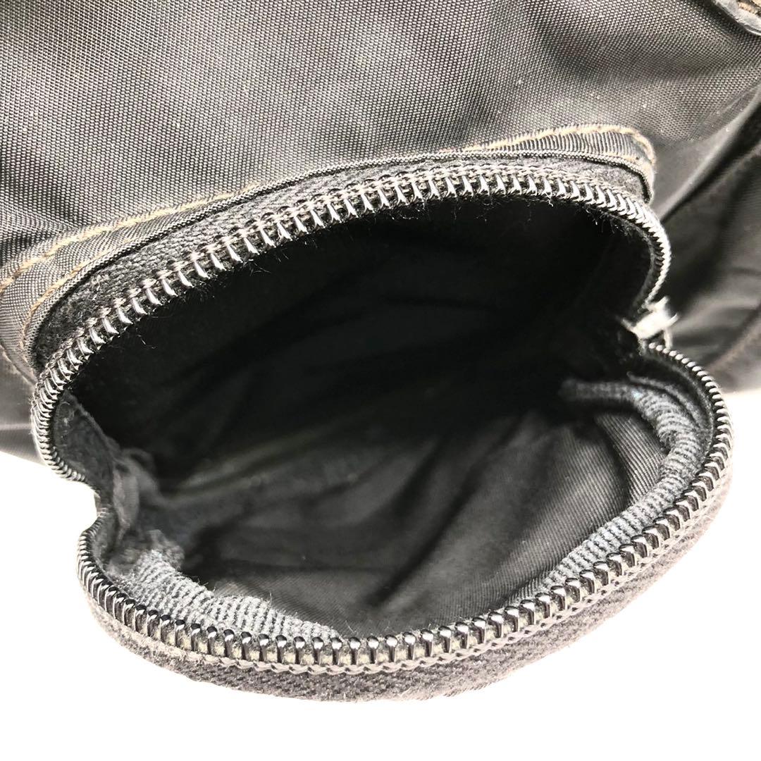 プラダ ウエストバッグ 三角ロゴプレート ベルト ナイロン レザー BM0010