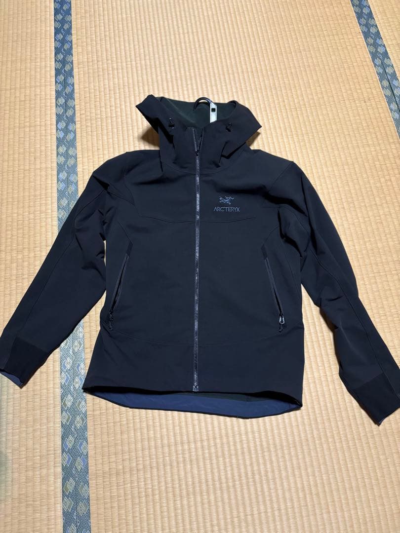 ARC'TERYX フード付きマウンテンパーカー ダークブルー