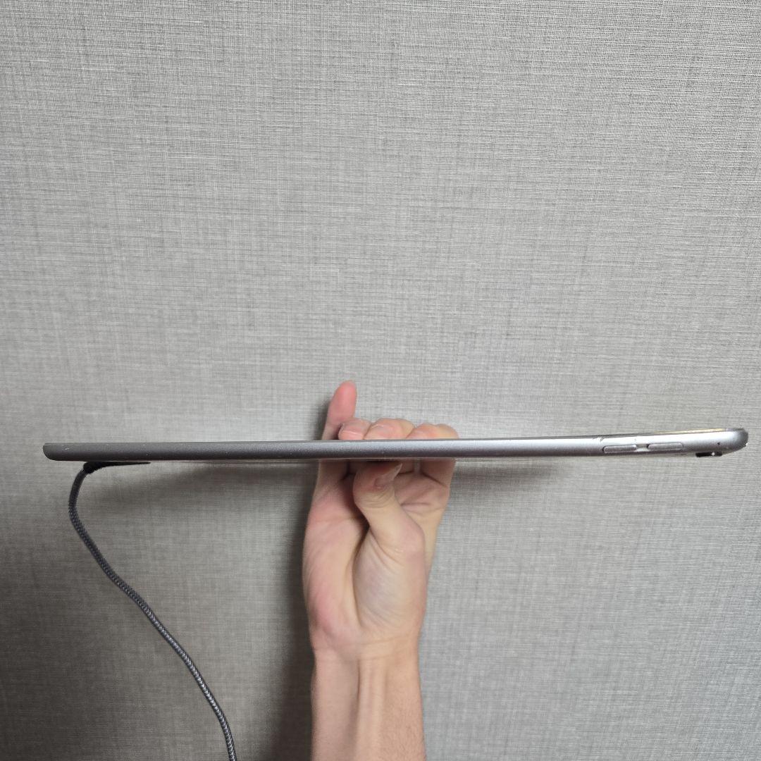 Apple iPad Pro 9.7インチ シルバー128gb