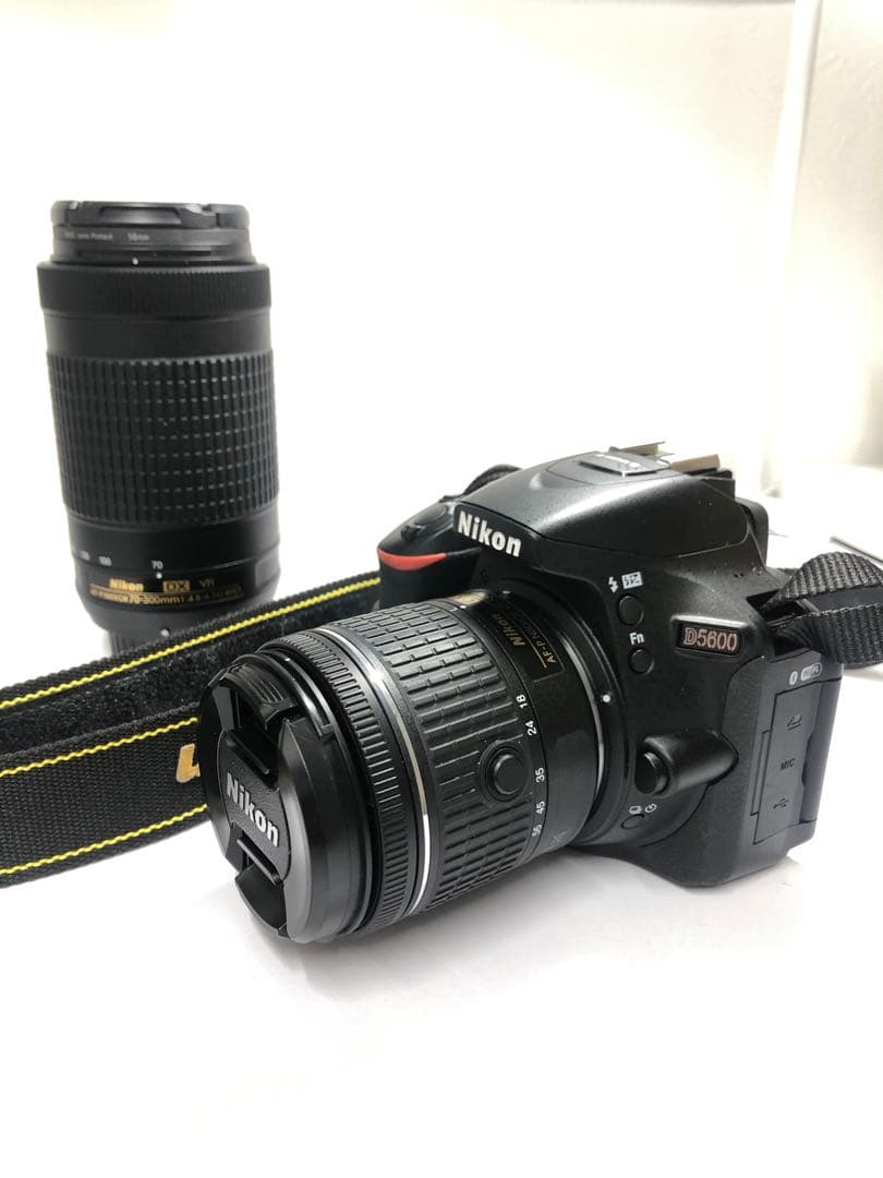 Nikon D5600 VR ダブルズームキット