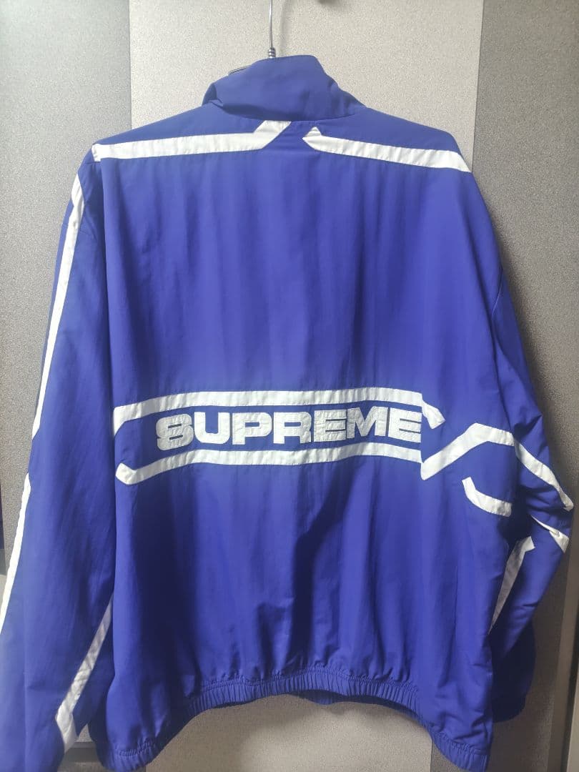 （にょん）Supreme ナイロンジャケット