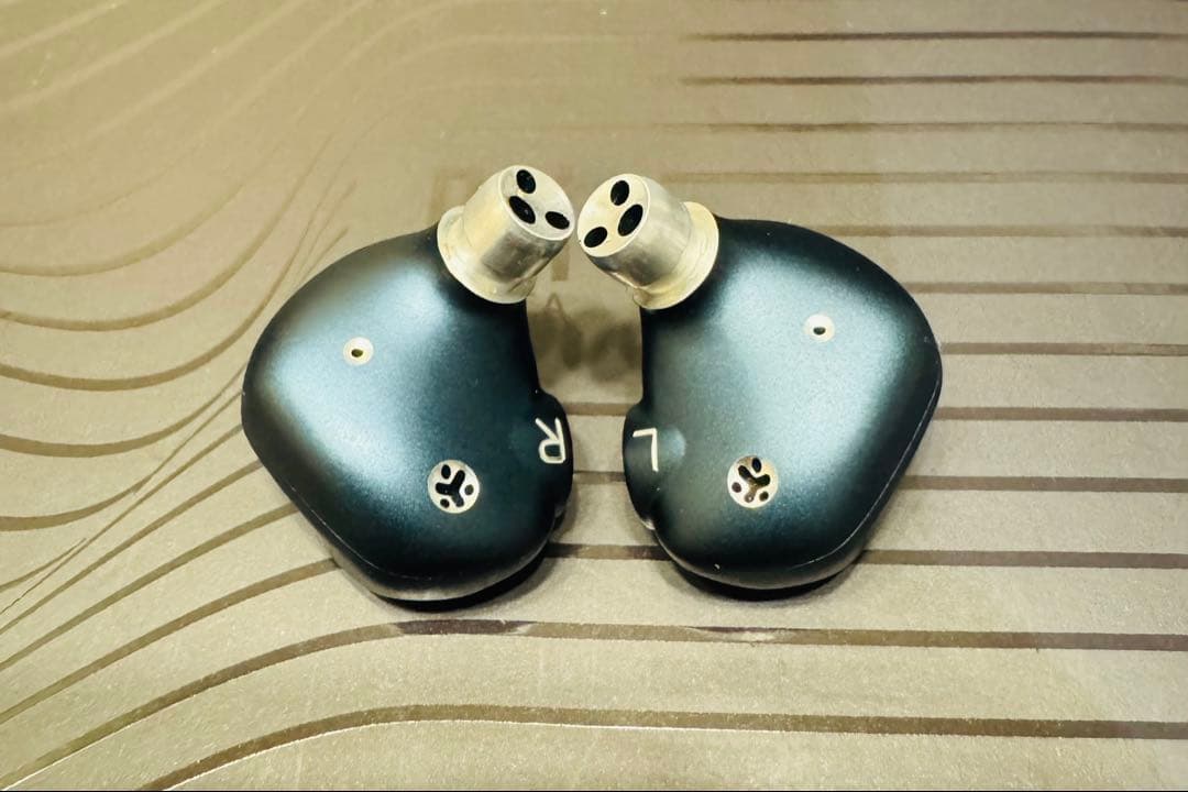 【極美品】Meze Audio RAI PENTA 有線 イヤホン