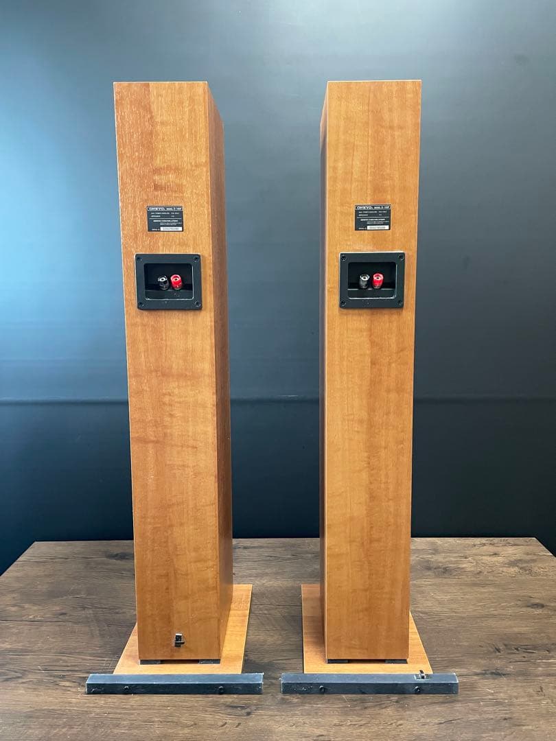 ☆送料込み☆ オンキョー ONKYO D-105F トールボーイスピーカーペア