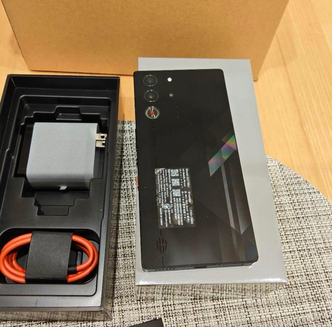 REDMAGIC 10 Pro 12GB+256GB / Shadowブラック