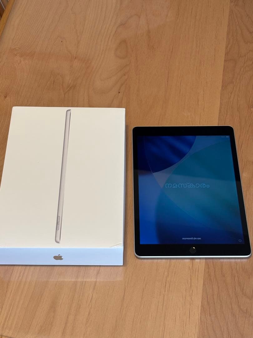 Apple iPad 第9世代 64GB シルバー（Wi-Fiモデル）